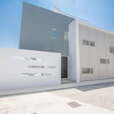 Haus In Pernera Mit Bi Fold Patio * Protaras