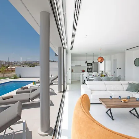 بيت للعطل Haus In Pernera Mit Bi Fold Patio بروتاراس