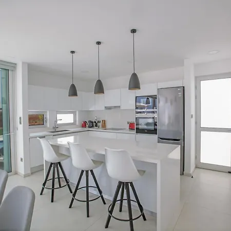 Haus In Pernera Mit Bi Fold Patio Semesterbostad Protaras